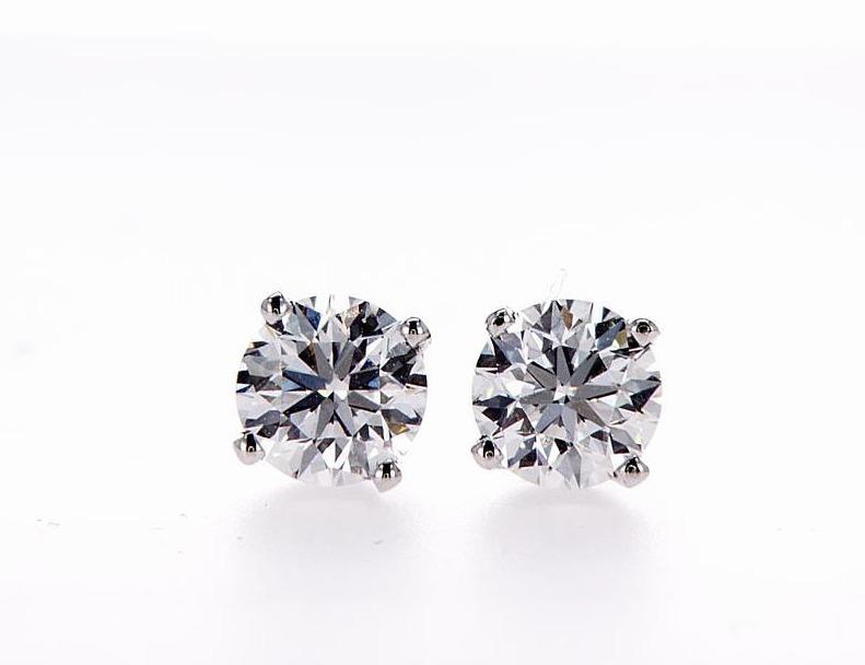 14K Gold Round Diamond Stud Earrings (1.00Ctw) - mydiamond.ca