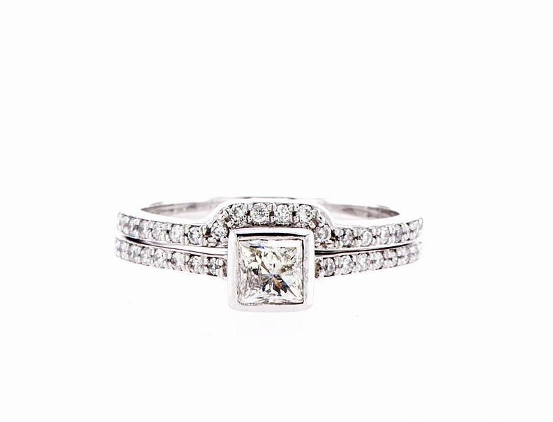 Bezel Bridal Set (0.70Ctw) - mydiamond.ca