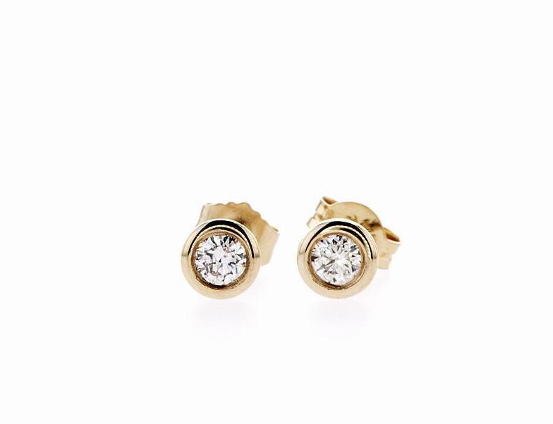 Bezel Studs (0.25Ctw) - mydiamond.ca