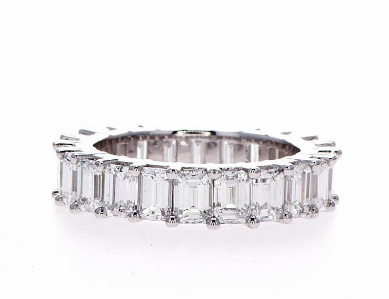 Emerald Cut Diamond Eternity Ring (5.50Ctw) - mydiamond.ca