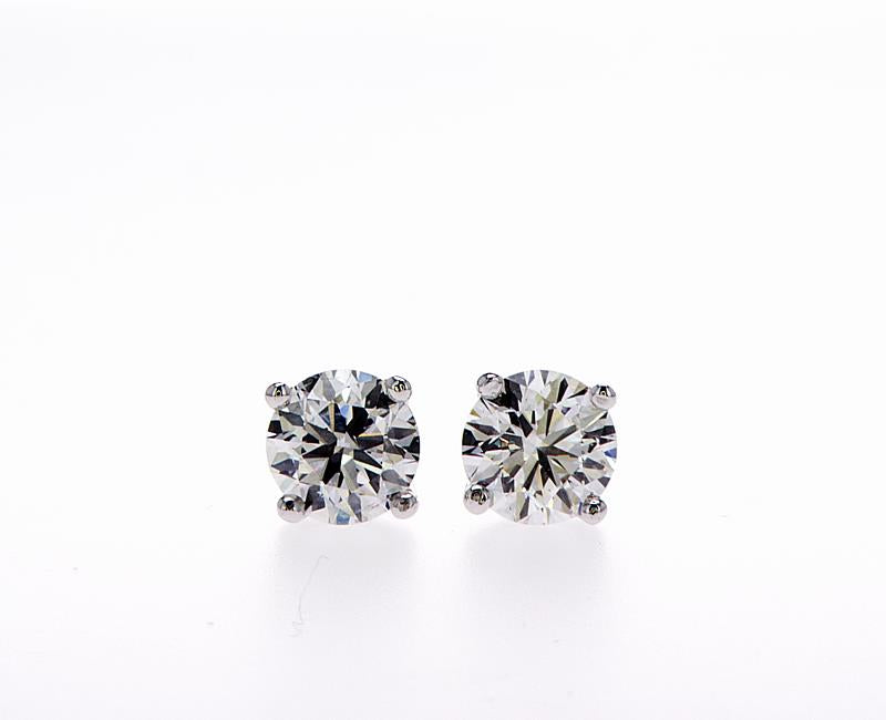 Boucles d'oreilles à tige en diamant créé par un laboratoire 18 carats (1,00 ct)